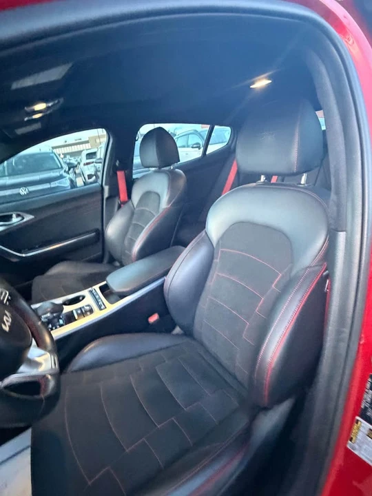 2023 Kia Stinger GT - Image 14 of 15