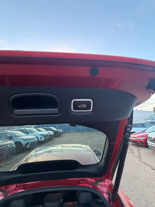 2023 Kia Stinger GT - Image 10 of 15