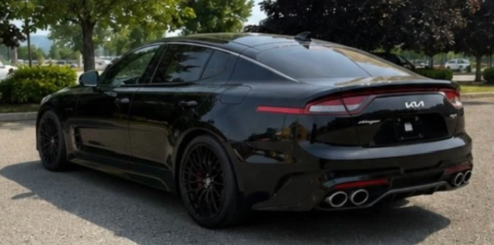 2023 Kia Stinger GT - Image 5 of 7