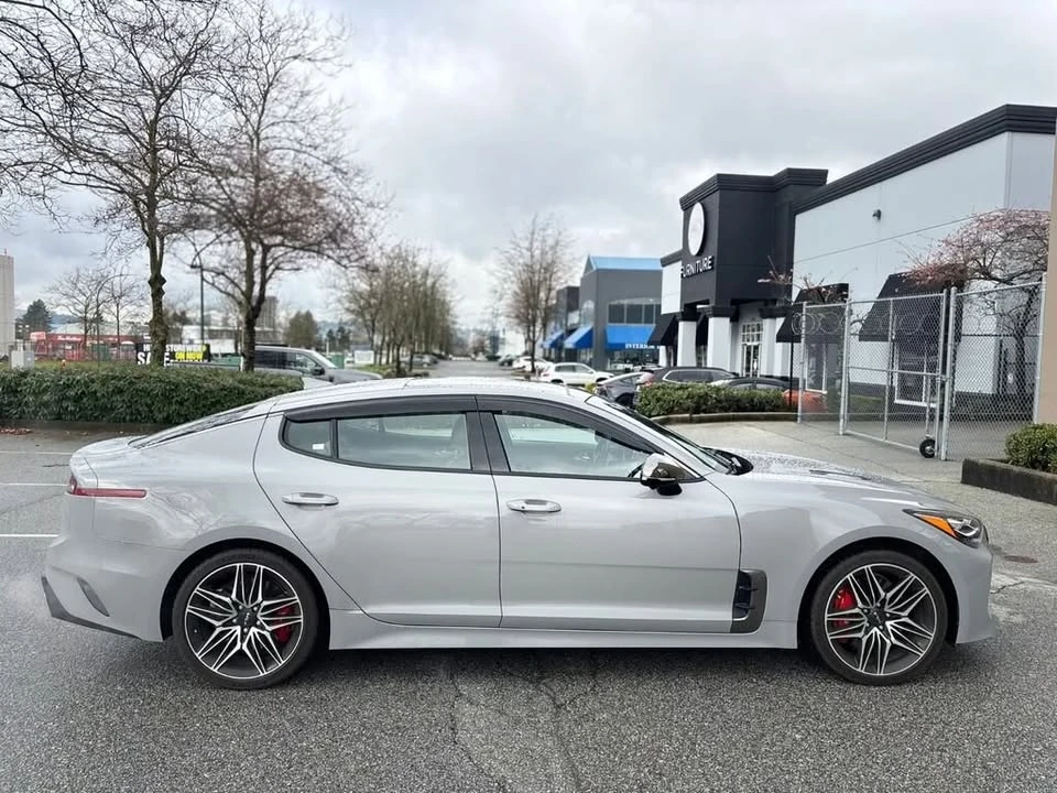2023 Kia Stinger GT - Image 8 of 16