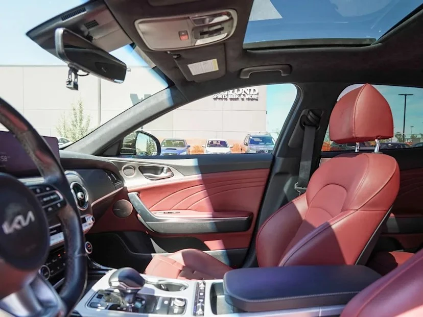 2023 Kia Stinger GT - Image 9 of 20