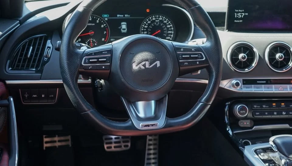 2023 Kia Stinger GT - Image 19 of 20