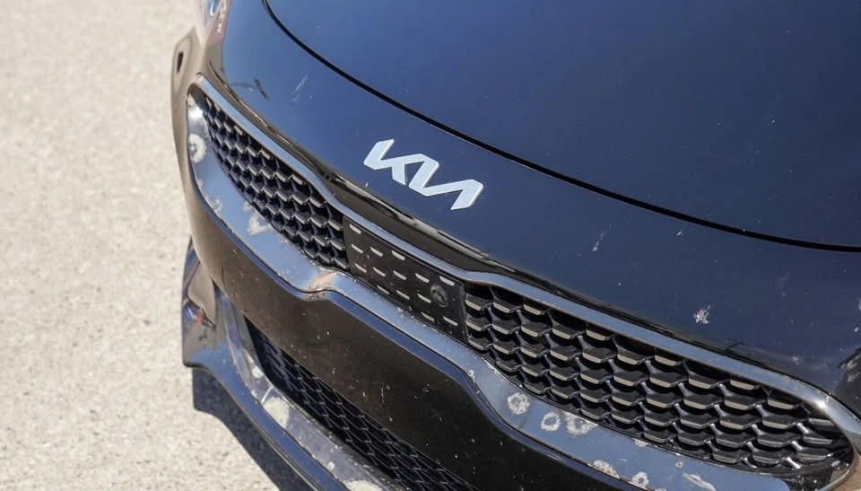 2023 Kia Stinger GT - Image 9 of 20