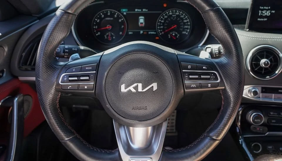 2023 Kia Stinger GT - Image 12 of 20