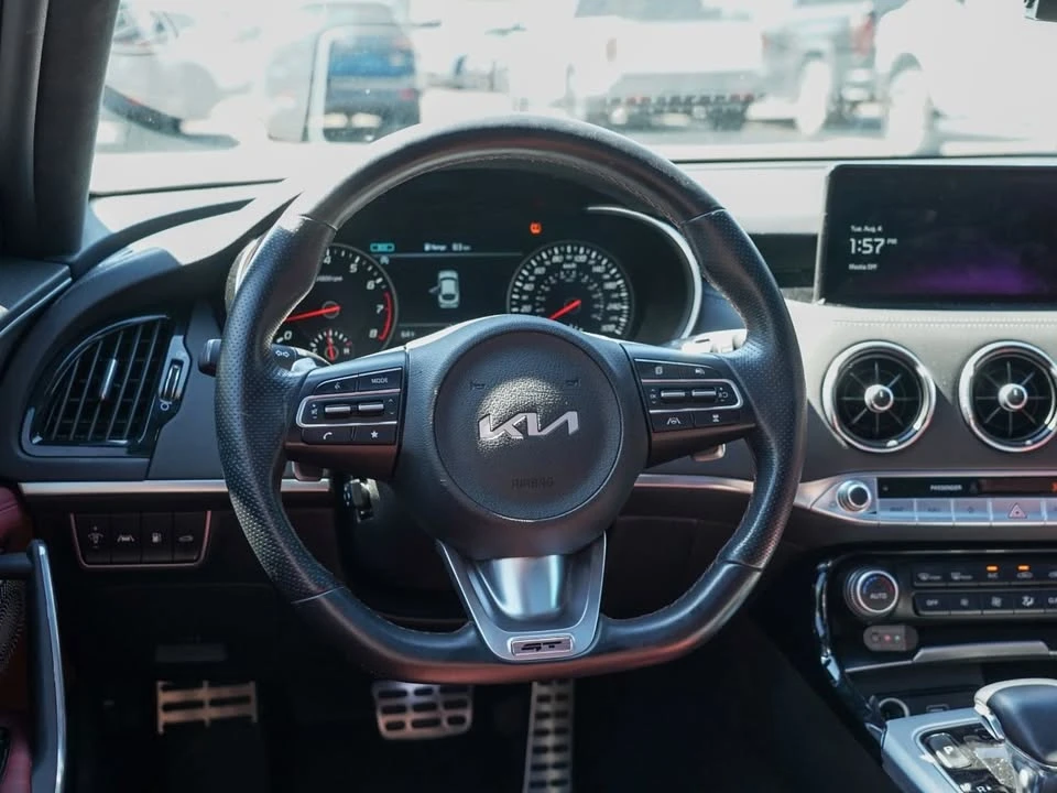 2023 Kia Stinger GT - Image 19 of 20
