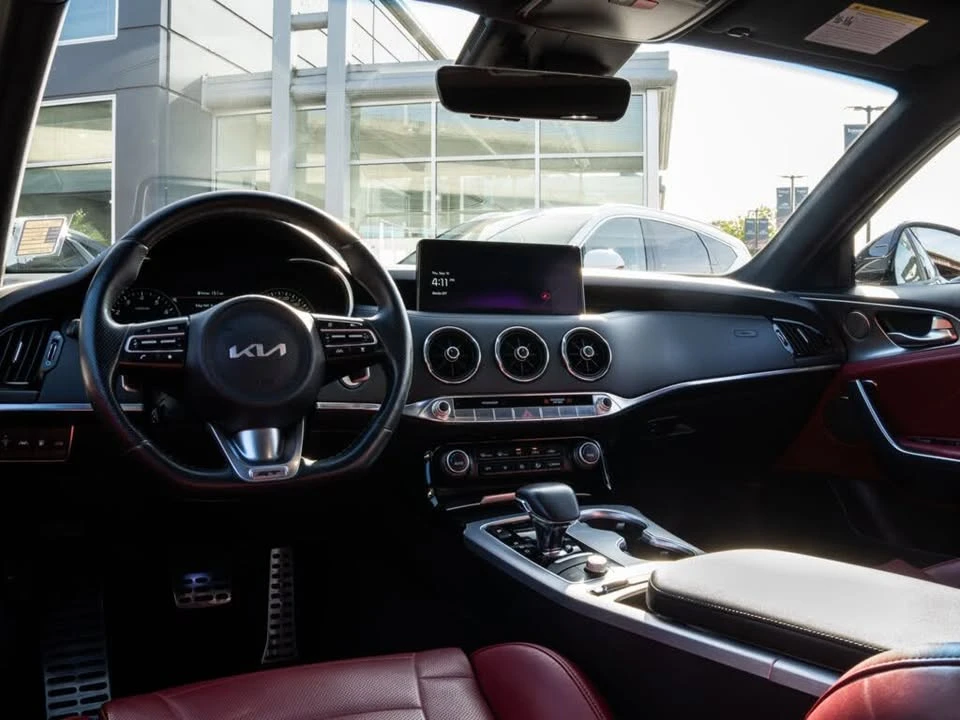 2023 Kia Stinger GT - Image 7 of 17