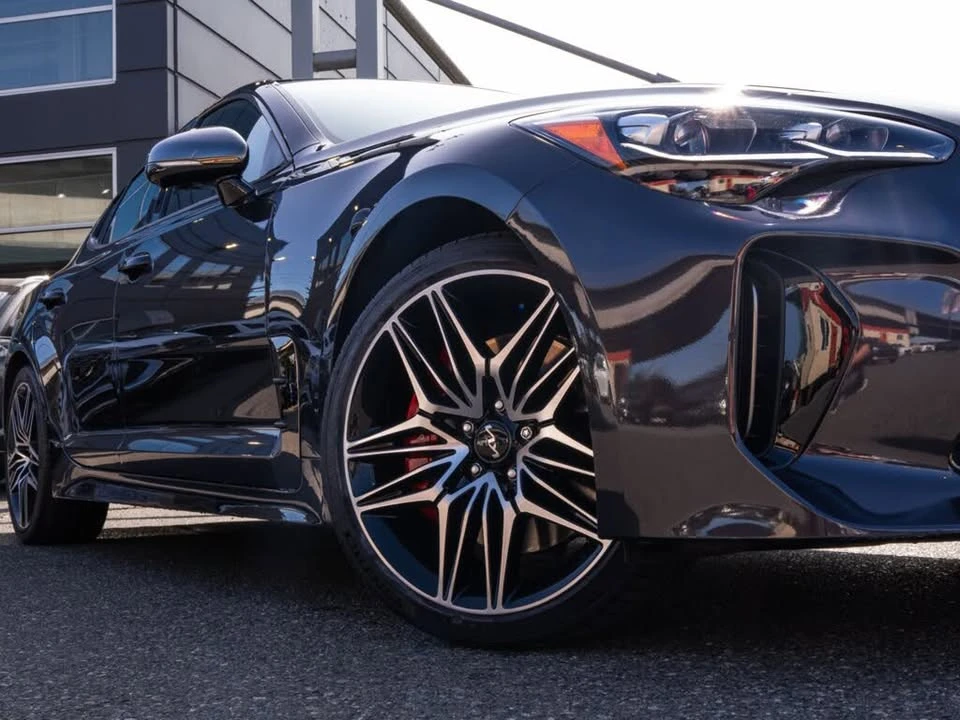 2023 Kia Stinger GT - Image 5 of 17
