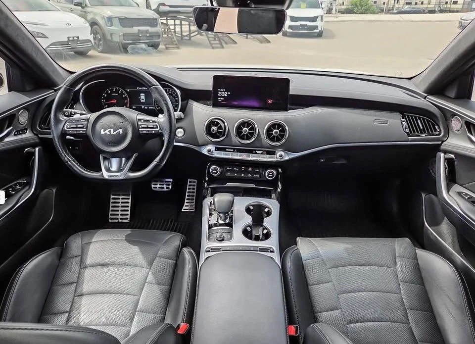 2023 Kia Stinger GT - Image 14 of 15