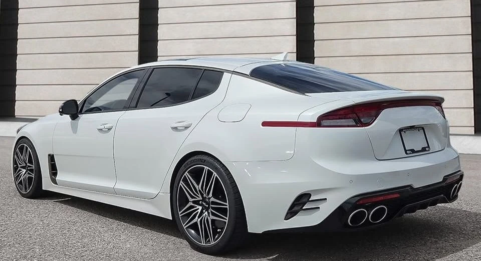 2023 Kia Stinger GT - Image 4 of 15