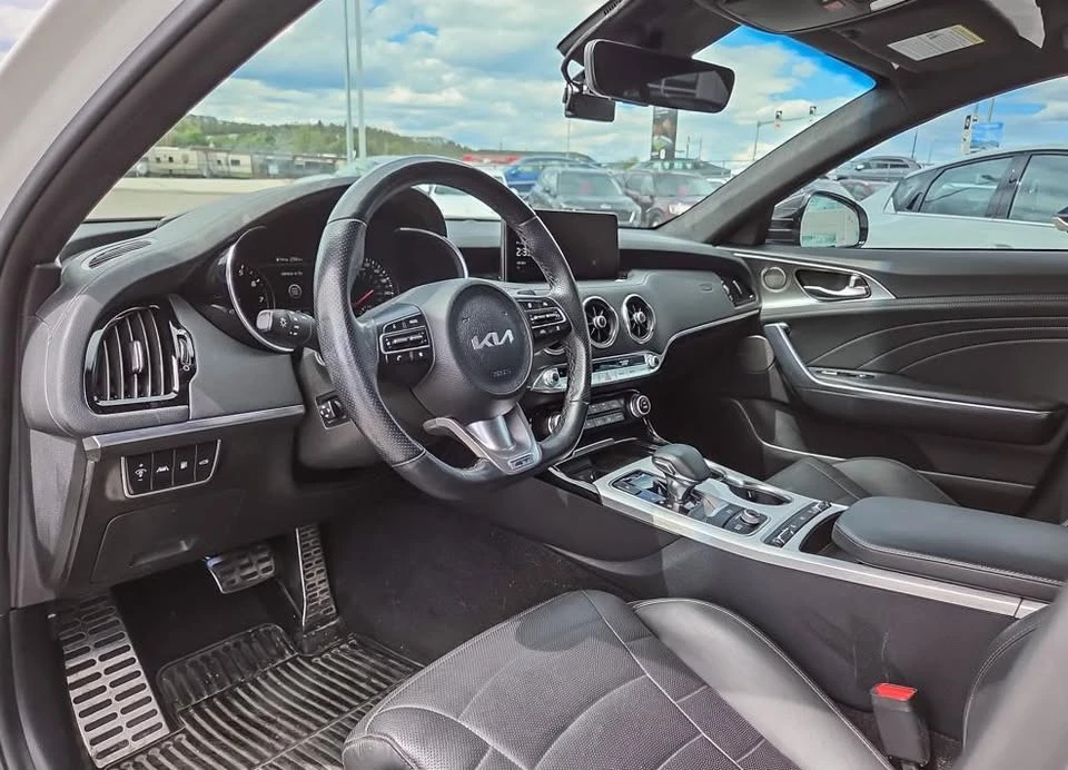 2023 Kia Stinger GT - Image 7 of 15