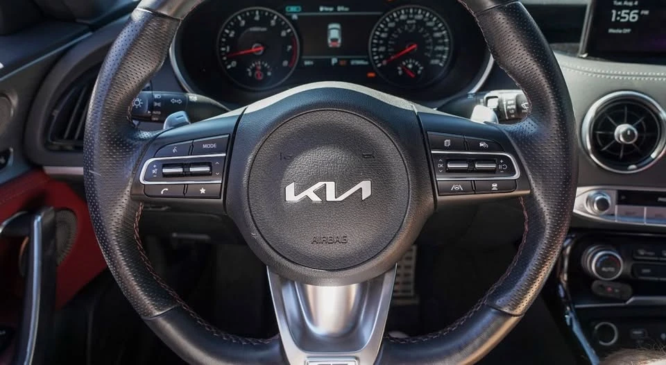 2023 Kia Stinger GT - Image 12 of 20