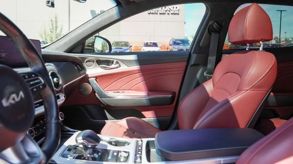 2023 Kia Stinger GT - Image 17 of 17