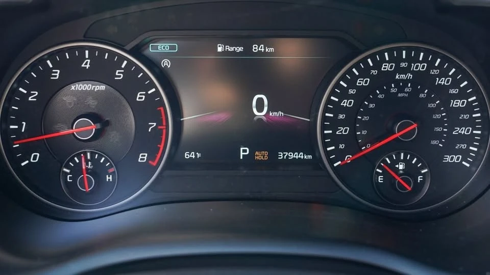 2023 Kia Stinger GT - Image 9 of 17