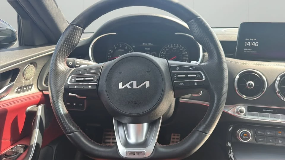 2023 Kia Stinger GT - Image 11 of 20