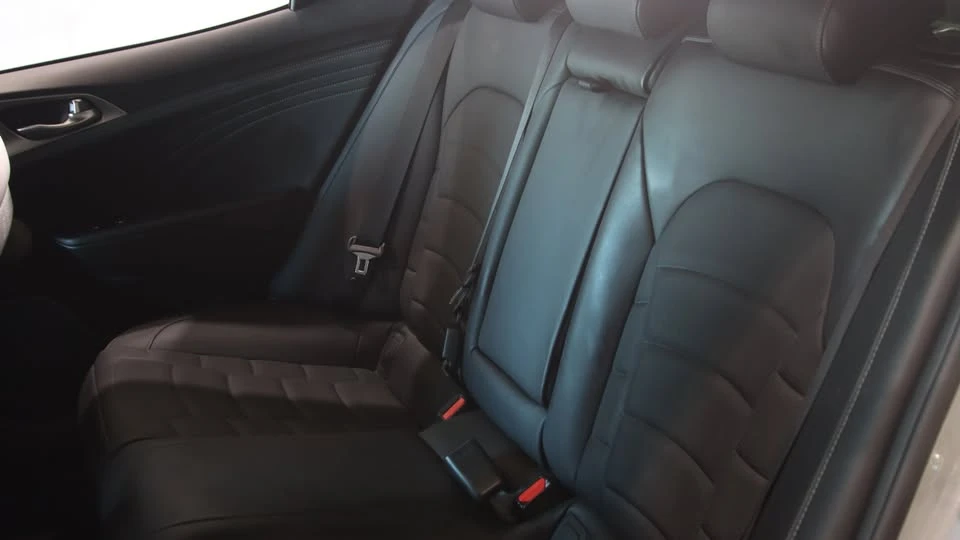 2023 Kia Stinger GT - Image 14 of 16