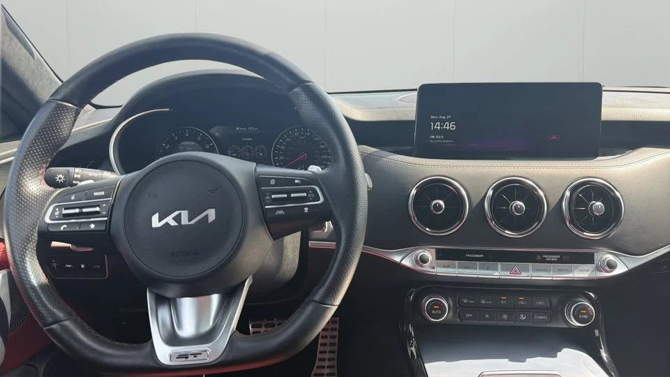 2023 Kia Stinger GT - Image 9 of 20