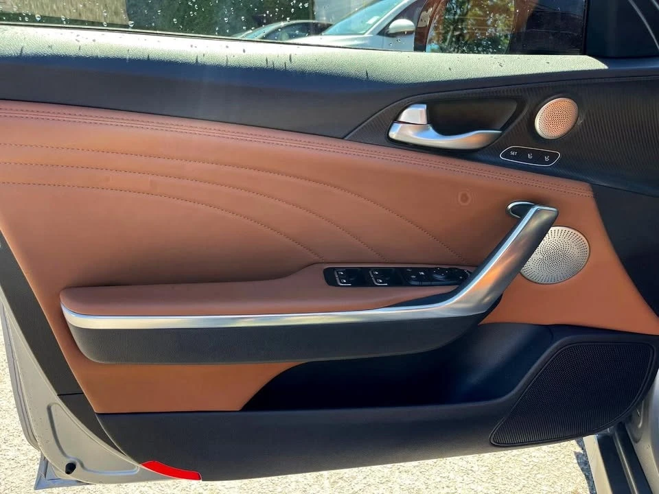 2023 Kia Stinger GT - Image 10 of 13