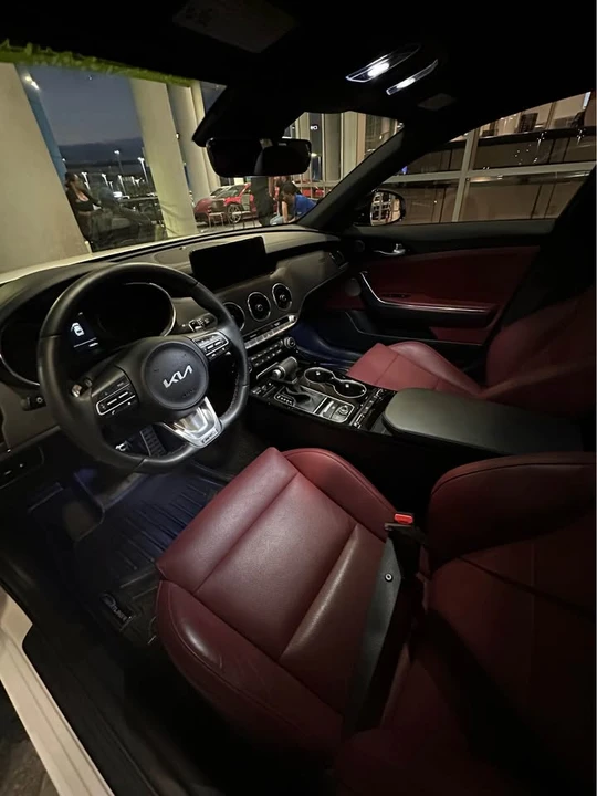 2023 Kia Stinger GT - Image 5 of 6