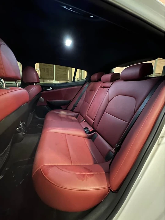2023 Kia Stinger GT - Image 4 of 6