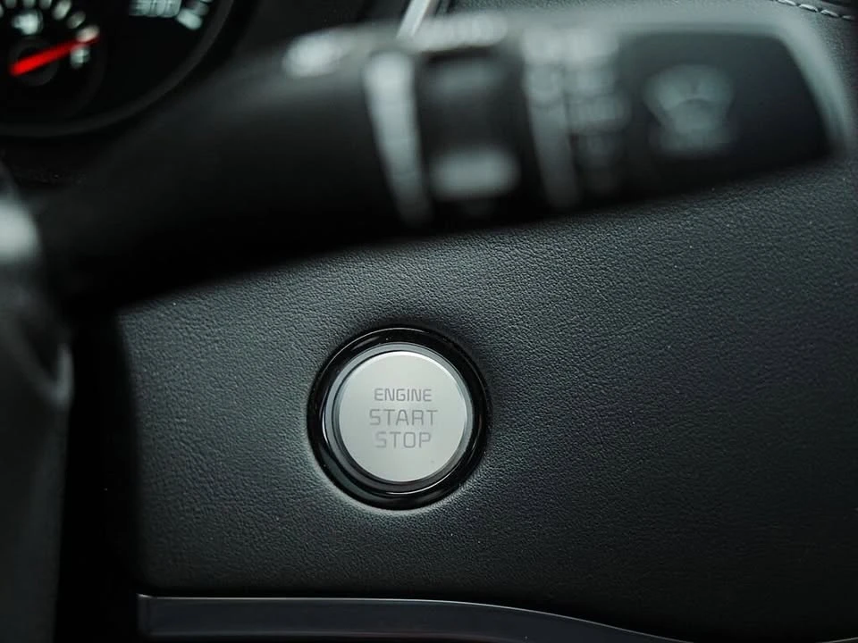 2023 Kia Stinger GT - Image 17 of 20