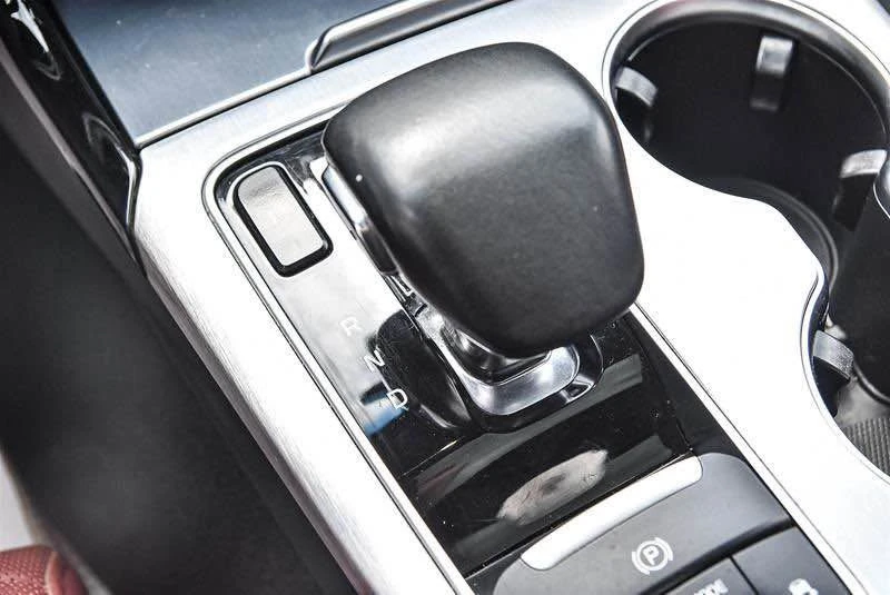 2023 Kia Stinger GT - Image 9 of 18