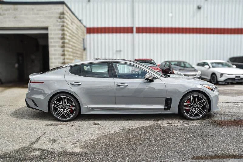 2023 Kia Stinger GT - Image 4 of 18