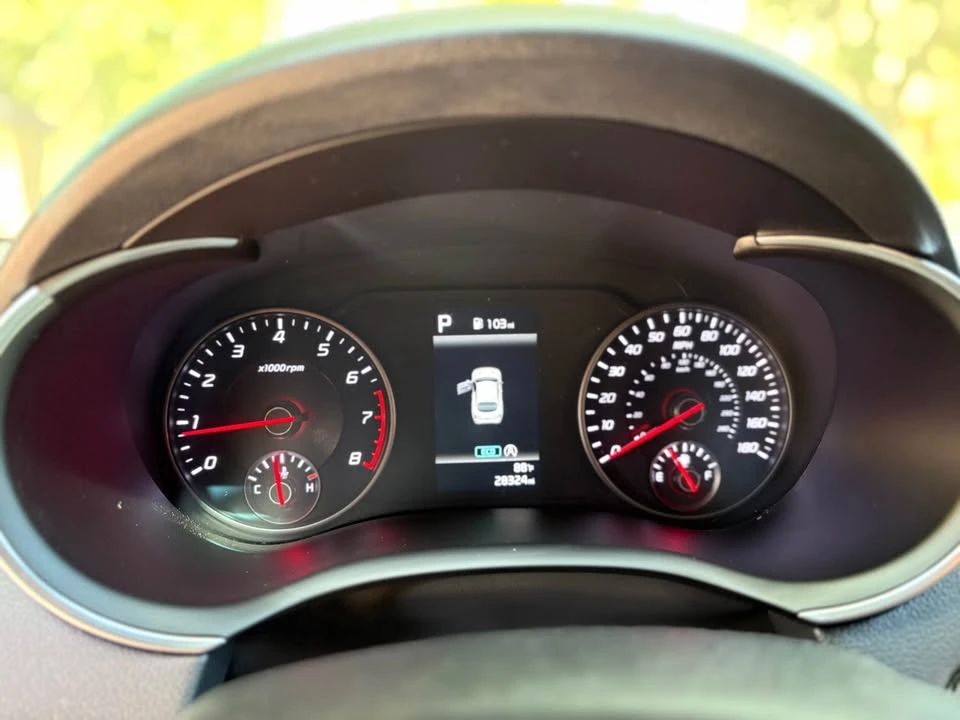 2023 Kia Stinger GT - Image 15 of 16