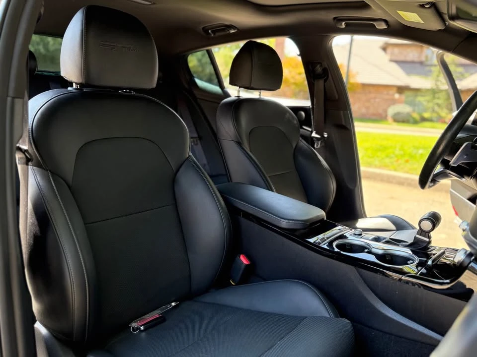 2023 Kia Stinger GT - Image 10 of 16