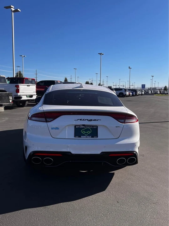 2023 Kia Stinger - Image 5 of 9