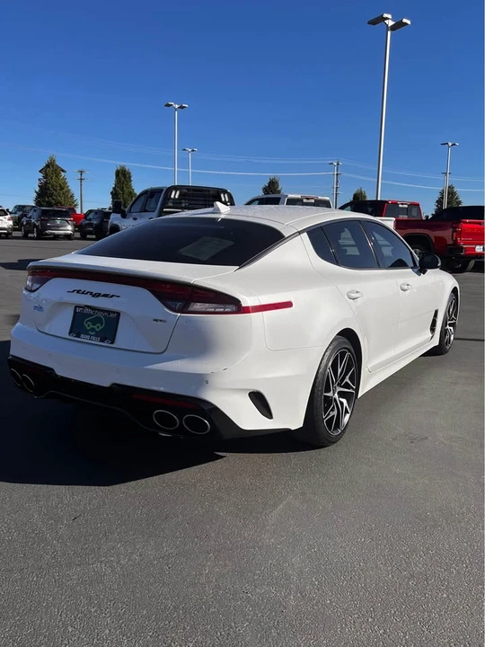 2023 Kia Stinger - Image 6 of 9