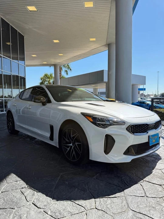 2023 Kia Stinger GT - Image 12 of 15