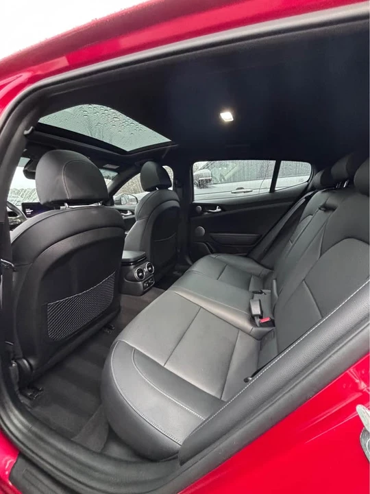 2023 Kia Stinger - Image 4 of 4