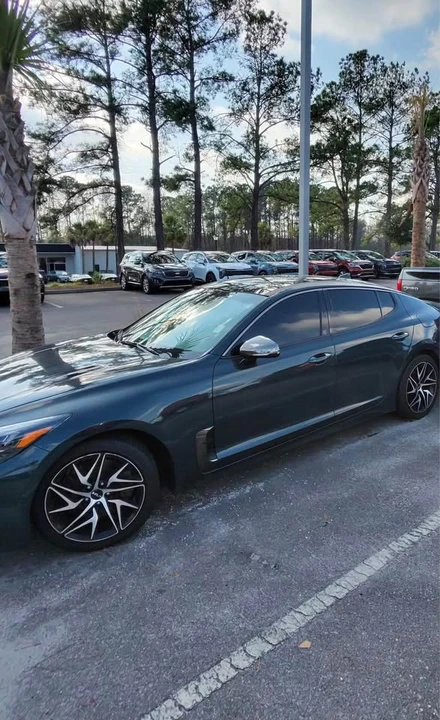2023 Kia Stinger - Image 2 of 5