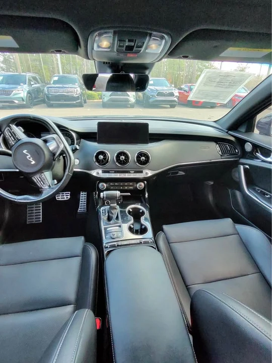 2023 Kia Stinger - Image 3 of 5