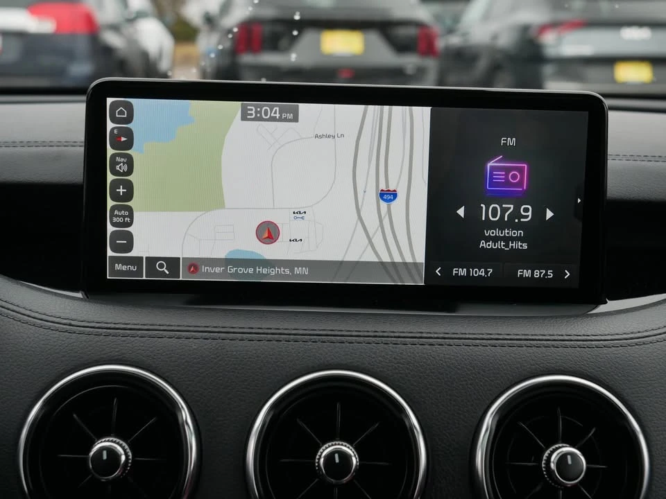 2023 Kia Stinger - Image 18 of 19
