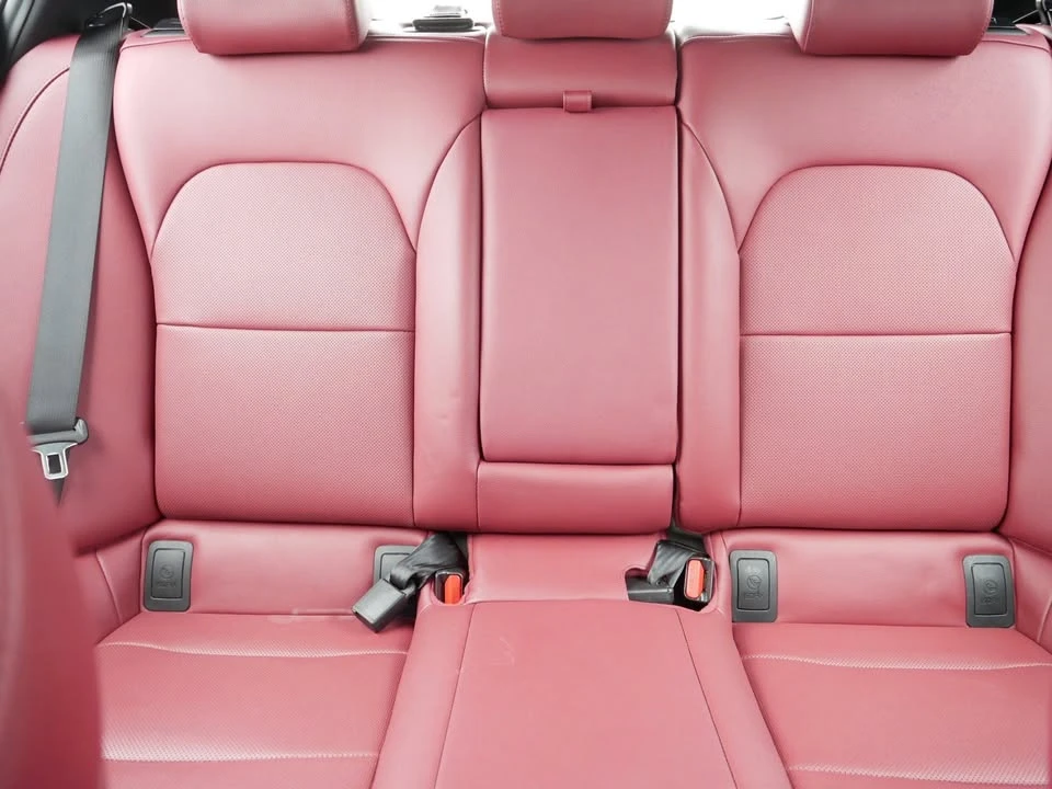 2023 Kia Stinger - Image 12 of 19