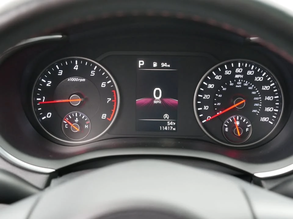 2023 Kia Stinger - Image 14 of 19