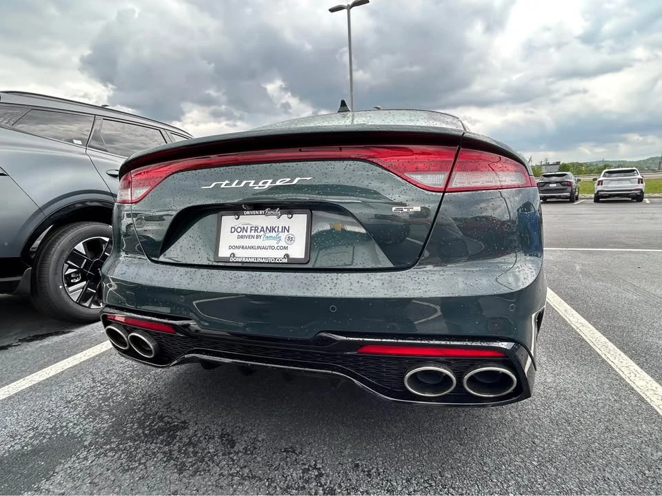 2023 Kia Stinger - Image 7 of 16