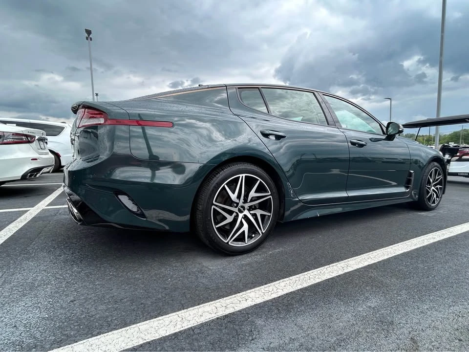 2023 Kia Stinger - Image 6 of 16