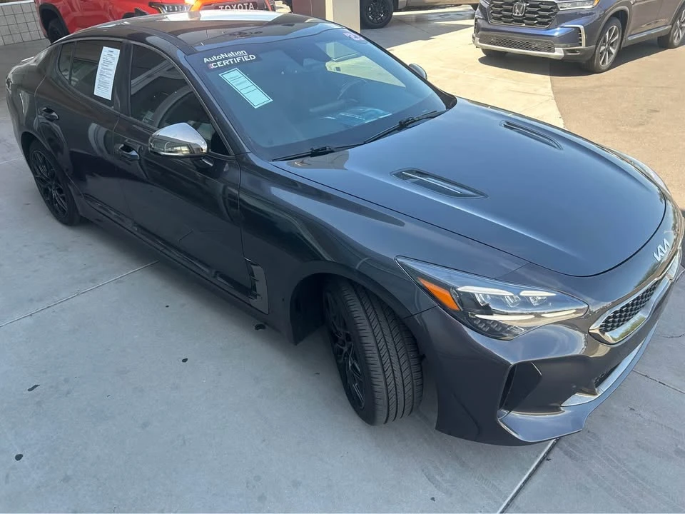 2023 Kia Stinger - Image 8 of 13