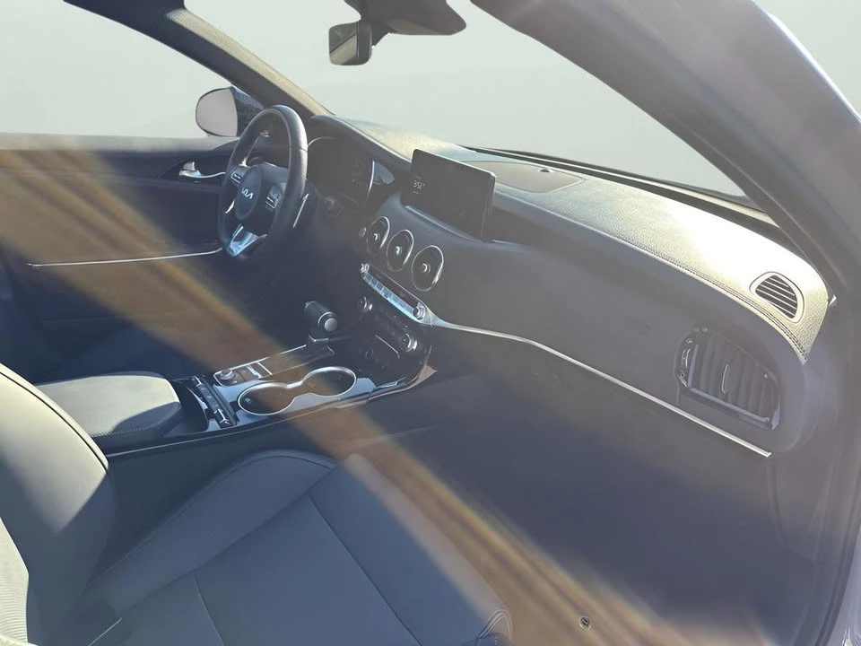 2023 Kia Stinger GT - Image 14 of 20