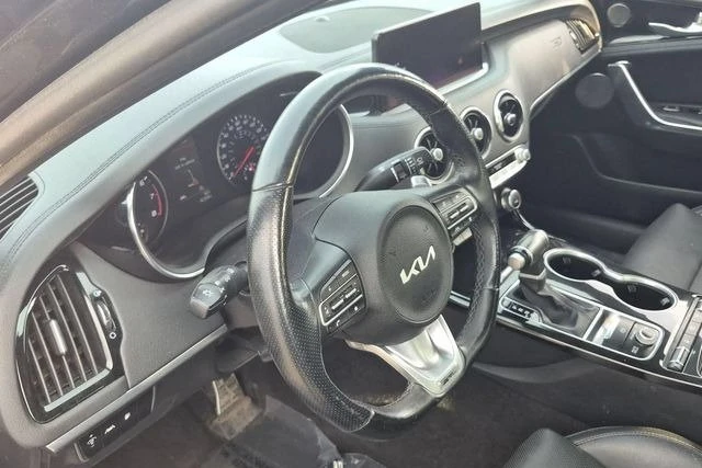 2023 Kia Stinger GT - Image 11 of 20