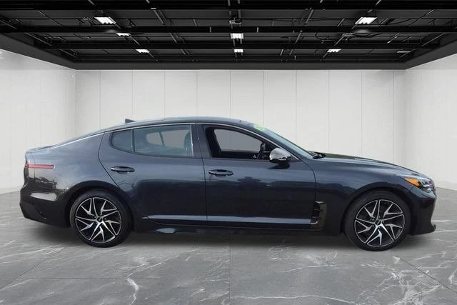 2023 Kia Stinger GT - Image 6 of 20