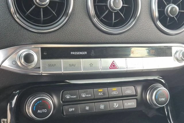 2023 Kia Stinger GT - Image 18 of 20