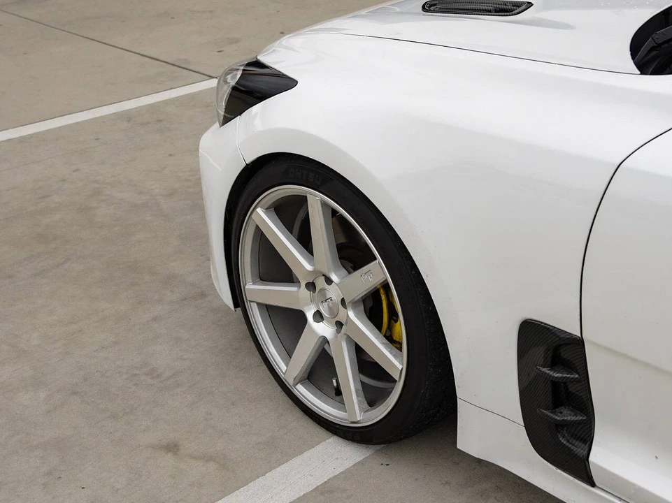 2023 Kia Stinger - Image 7 of 18