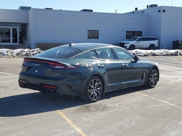 2023 Kia Stinger - Image 4 of 17