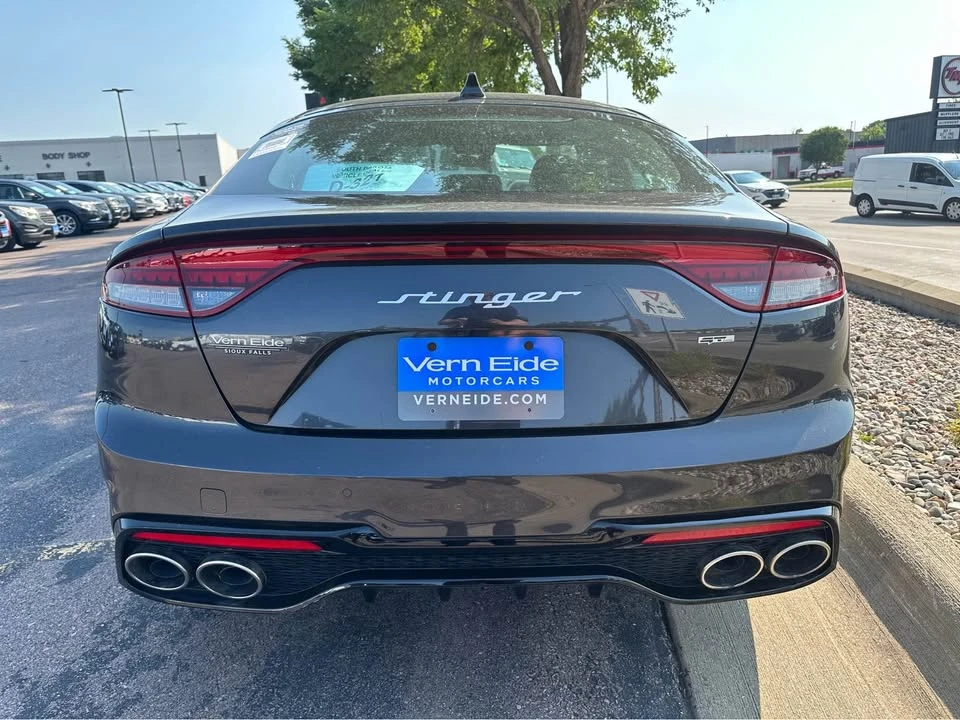 2023 Kia Stinger - Image 5 of 7