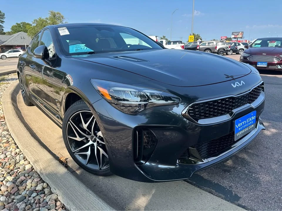 2023 Kia Stinger - Image 3 of 7