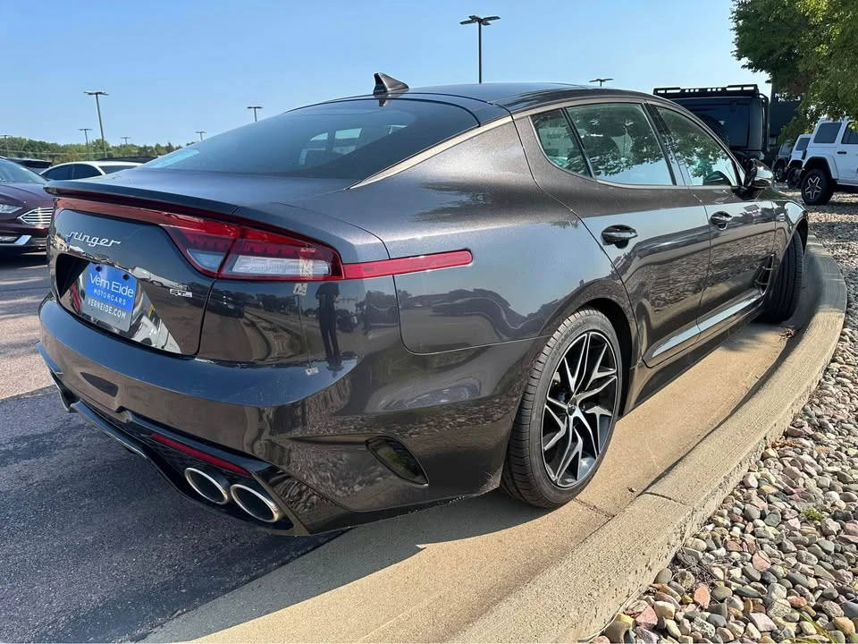 2023 Kia Stinger - Image 4 of 7