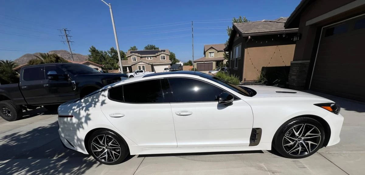 2023 Kia Stinger GT - Image 9 of 13